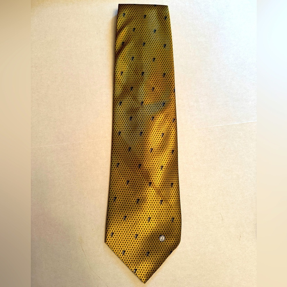 DUNHILL Men's‎ 100% Silk Classic Necktie ENGLAND Designer Gold Black Sailboats
